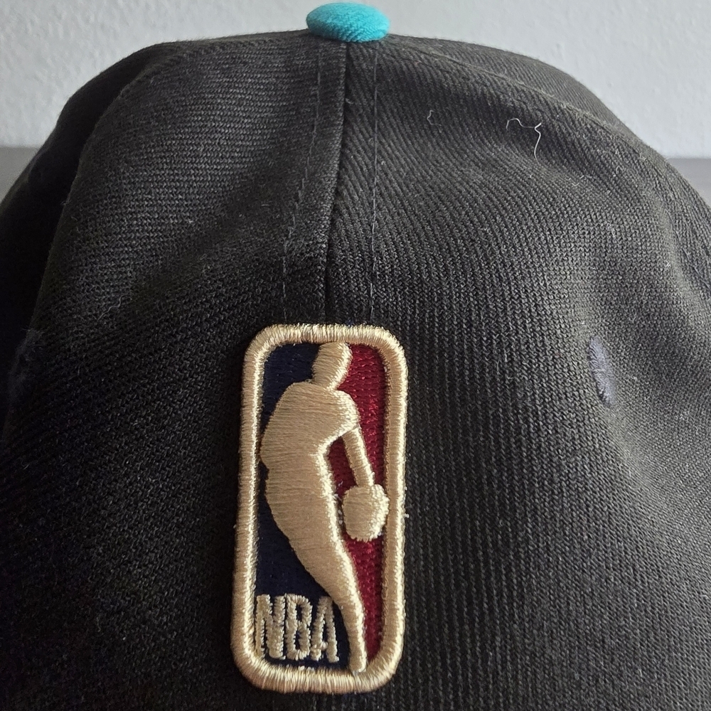 Memphis Grizzlies Black and Teal SNAPBACK - Picture 2 of 2